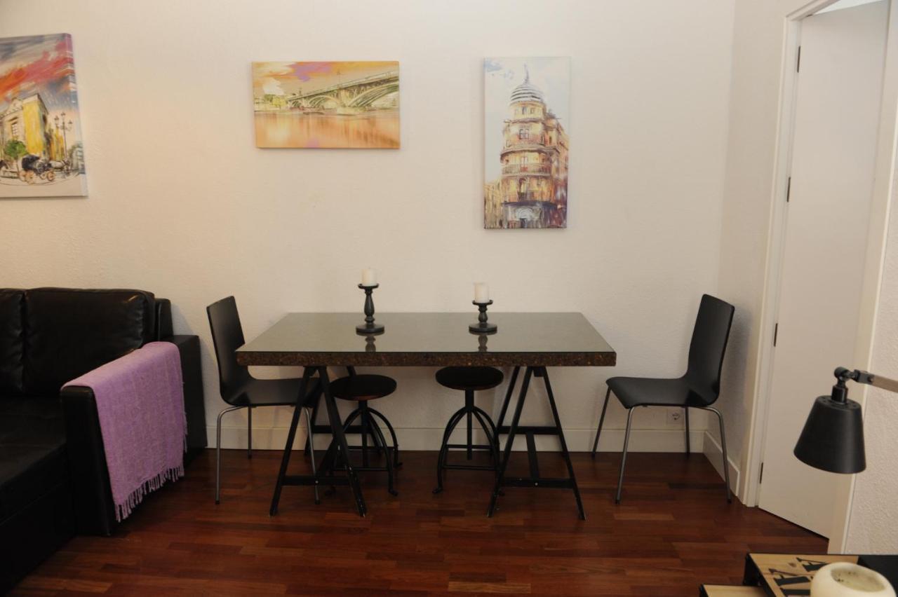 Apartamento Vacacional Santa Cruz Sevilla Bagian luar foto