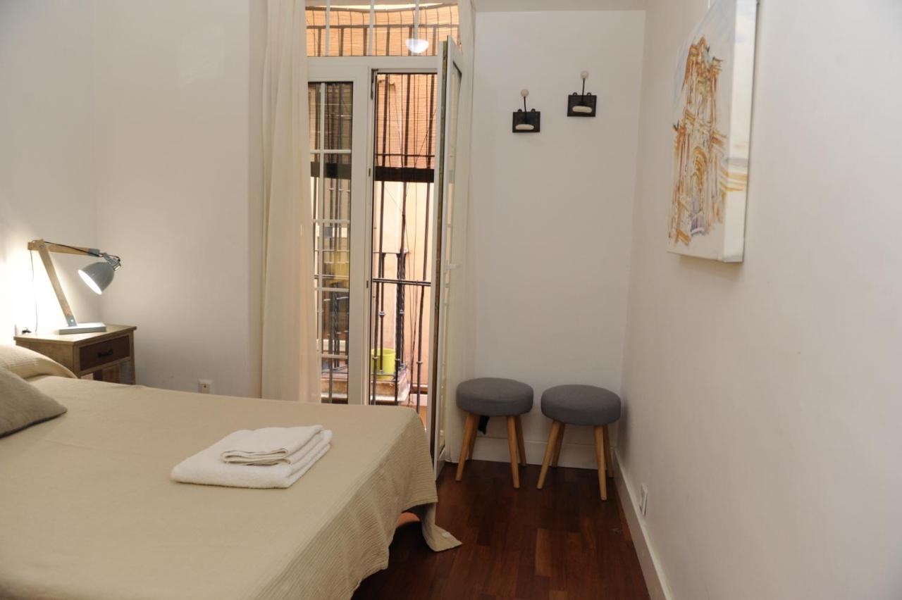 Apartamento Vacacional Santa Cruz Sevilla Bagian luar foto